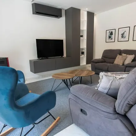 Luxury W Pool Semesterbostad *