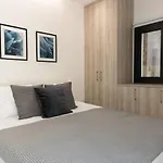 Luxury W Pool בית נופש