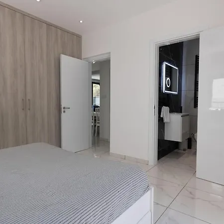 Nyaraló Luxury W Pool *