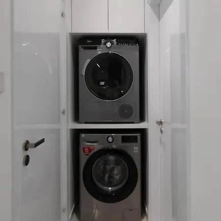 Luxury W Pool Kakopetriá