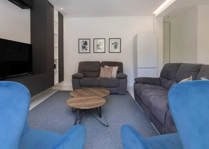 Дом отдыха Luxury W Pool