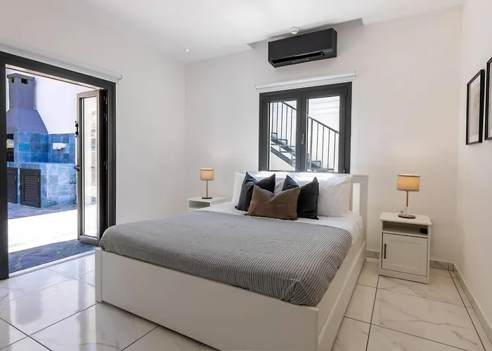 Luxury W Pool Prázdninový dům *