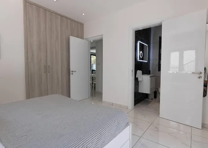 Luxury W Pool Prázdninový dům Kakopetria